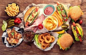 Đồ ăn nhanh tại các quán ăn